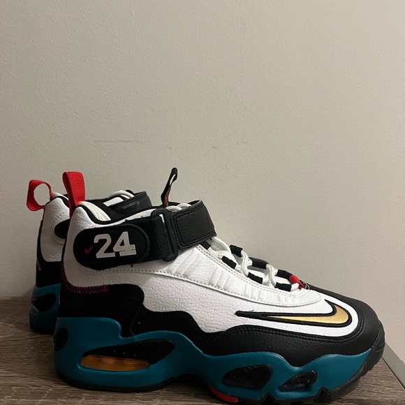 Nike Air Griffeys - Picture 7 of 7